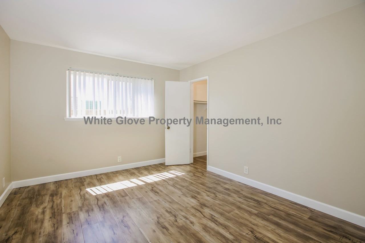 9361 Bevan Ave - Photo 7 of 17