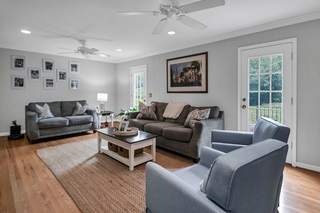 1 Leconte Ct - Photo 4 of 30