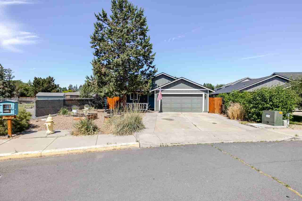 295 Sw 25th St - Photo 2 of 39