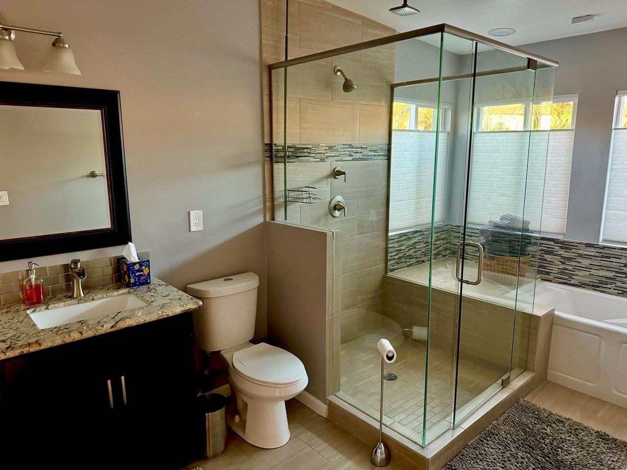 1510 E Whitton Ave - Photo 7 of 30