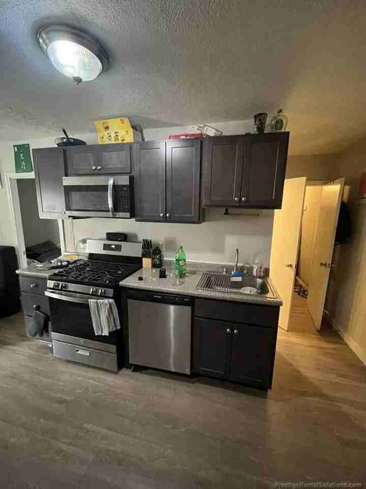 2A Woodlawn St - Photo 5 of 10
