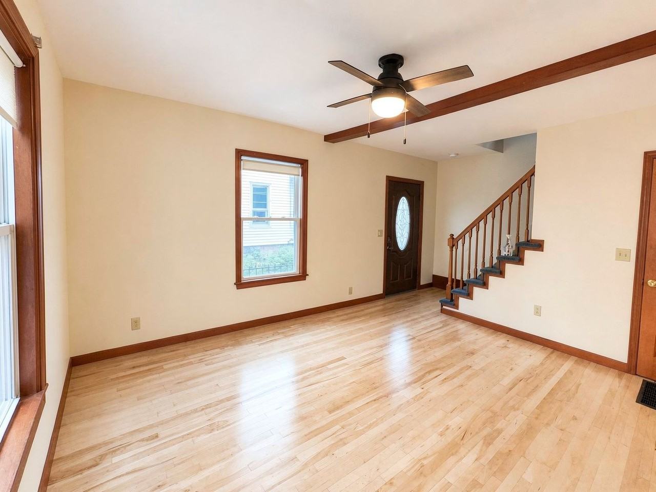 5 Clarks Ct - Photo 4 of 9