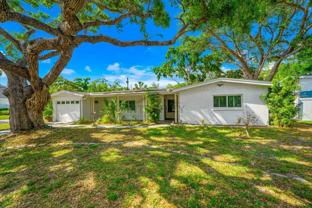 3315 W Beaumont St - Photo 1 of 1