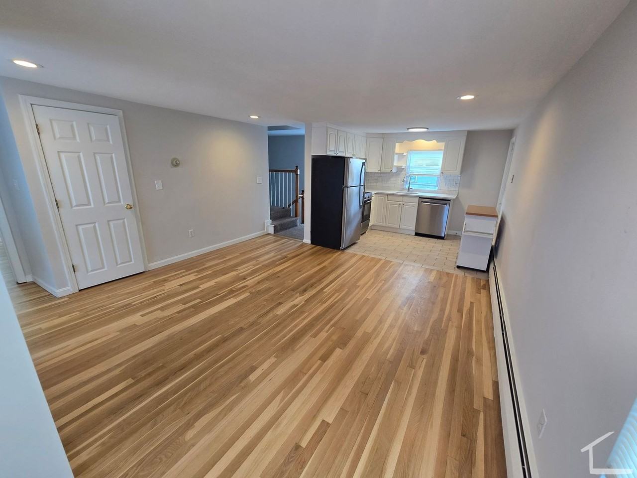 69 Summer St - Photo 2 of 8