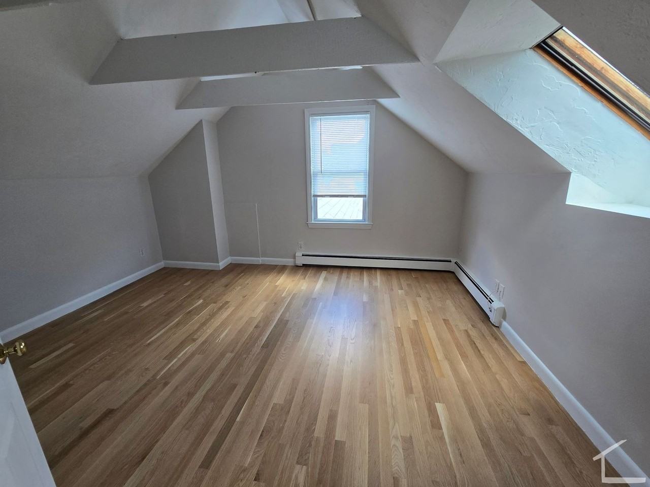 69 Summer St - Photo 6 of 8