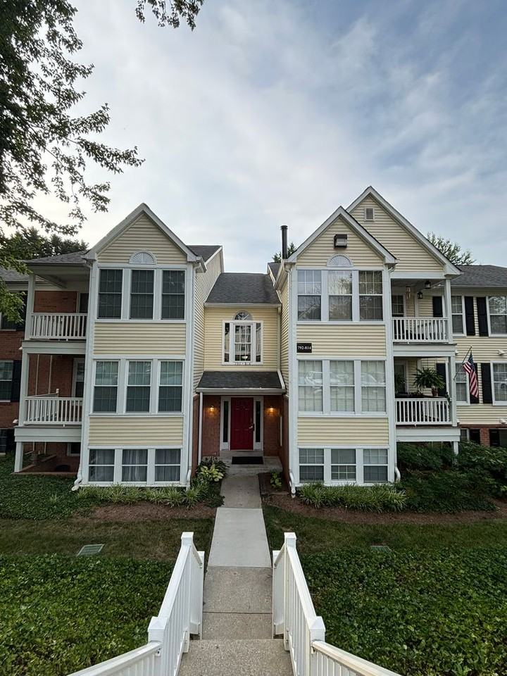 798 Southern Hills Dr