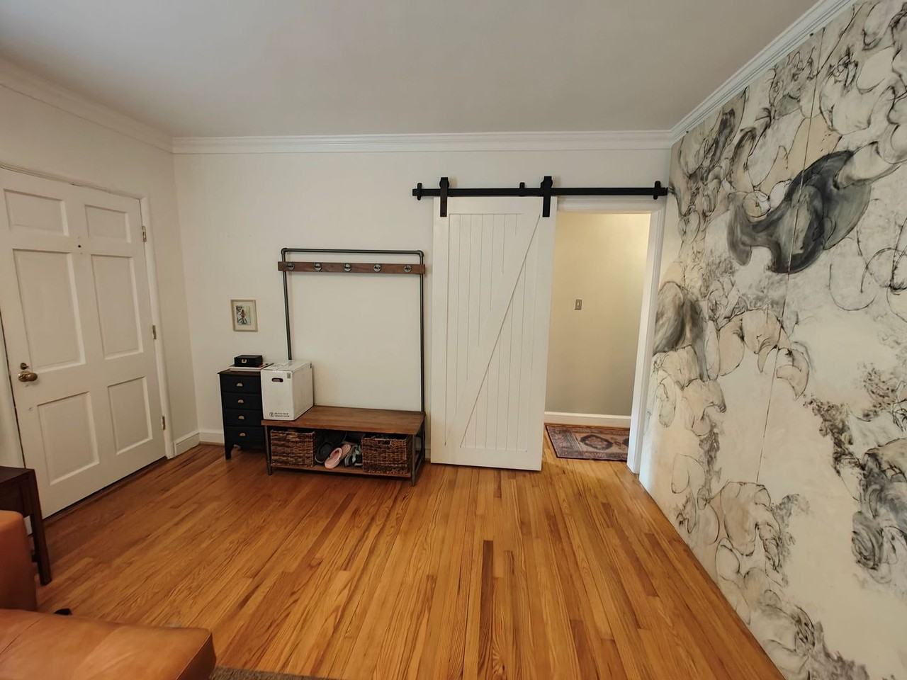 2108 Davenport Ave - Photo 6 of 34
