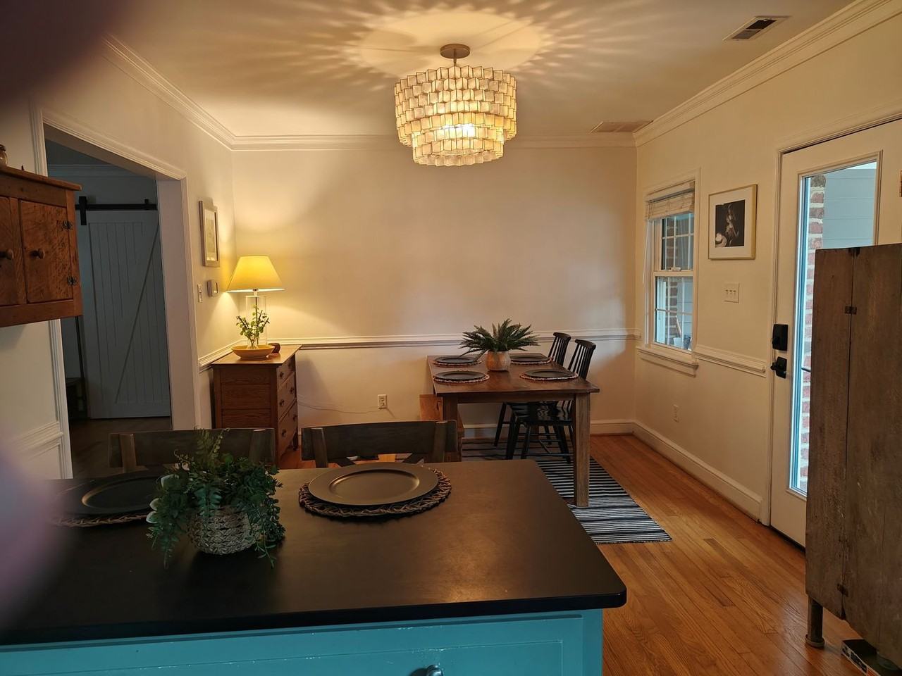 2108 Davenport Ave - Photo 7 of 34