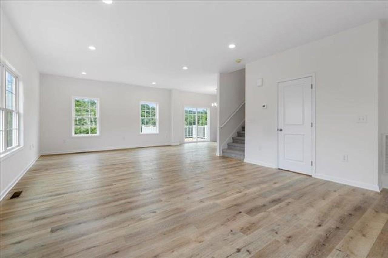 1471 Walnut Ridge Rd - Photo 4 of 33