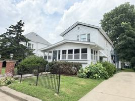 featured image of 310 E Locust St