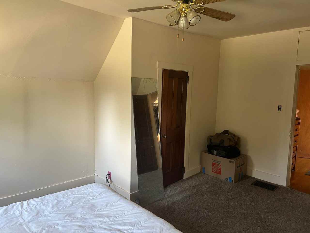 206 E Main St - Photo 7 of 24