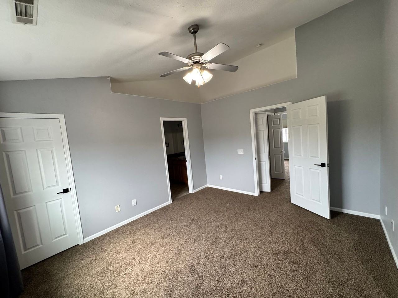 1631 Jenna Dr - Photo 6 of 26