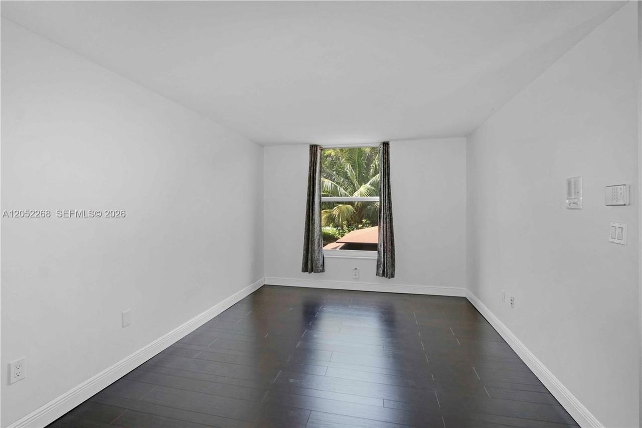 12340 Sw 20th Ter - Photo 7 of 12