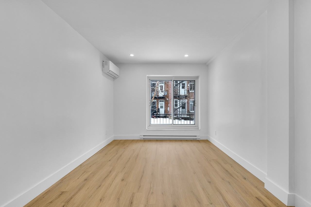 7530 Rue Lajeunesse - Photo 7 of 10