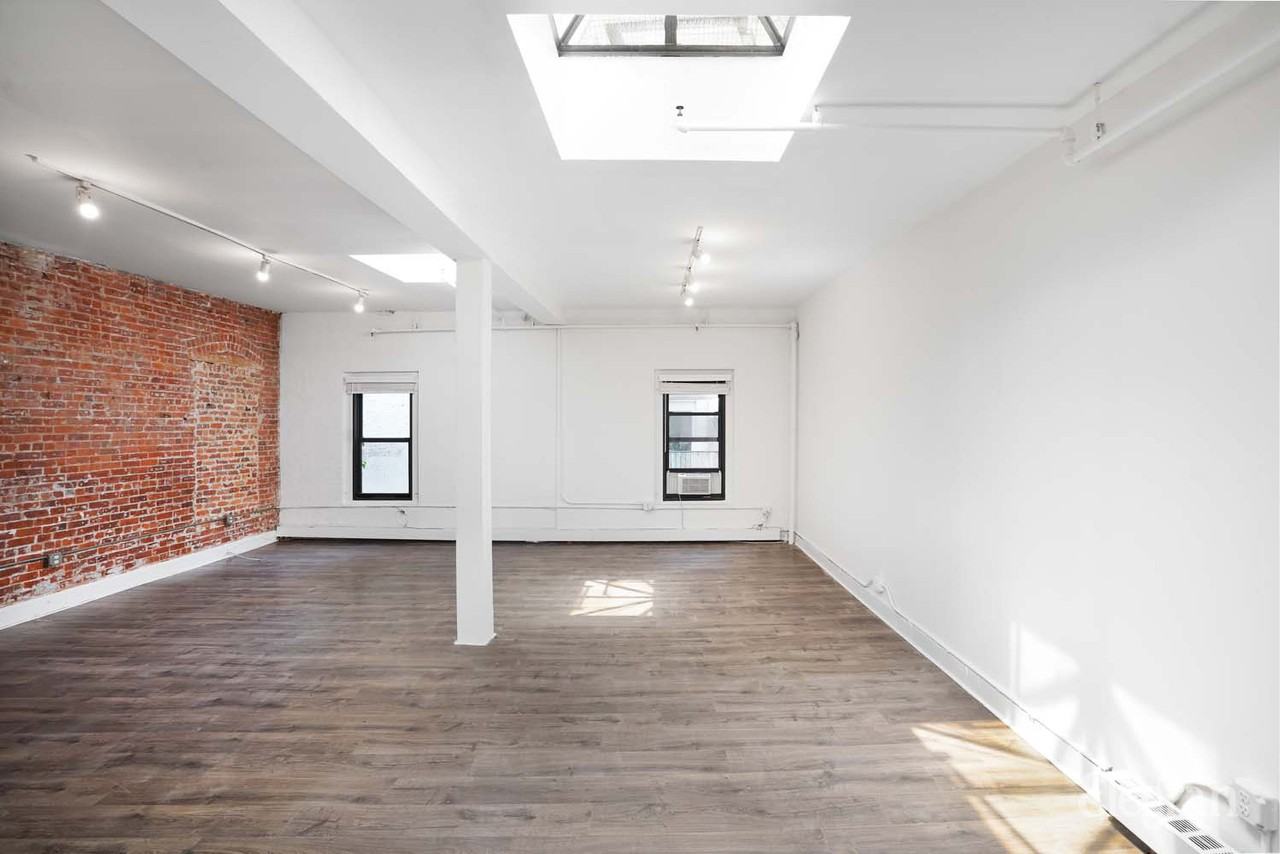 120 East 13th Street #3R - Photo 3 of 13
