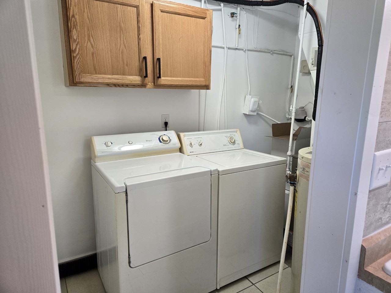 829 Kendall Ave S - Photo 5 of 18