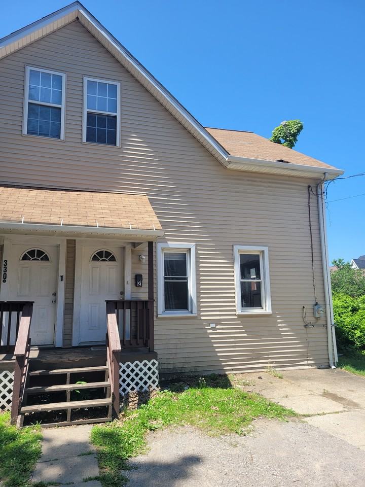 324 W 9th St #330-2