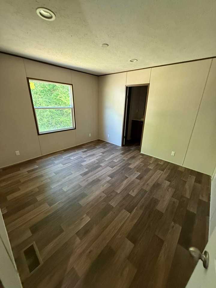 80 Bj Ln - Photo 5 of 8