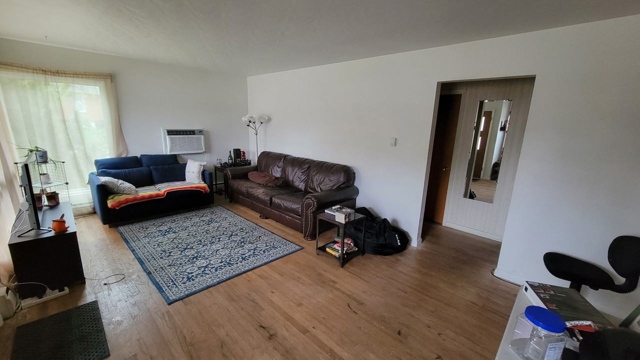 1039 S Taft Hill Rd #1 - Photo 2 of 4