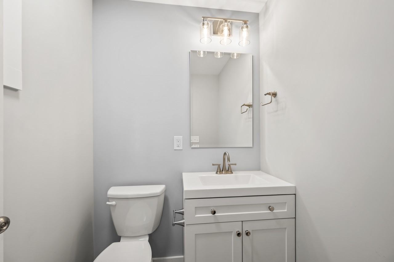 112 Lager Ln - Photo 7 of 10