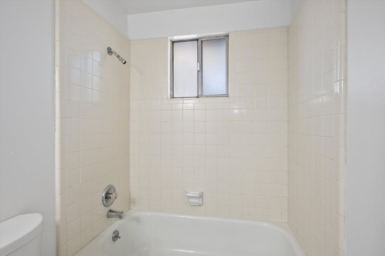 4525 E Bellevue St #A - Photo 2 of 18