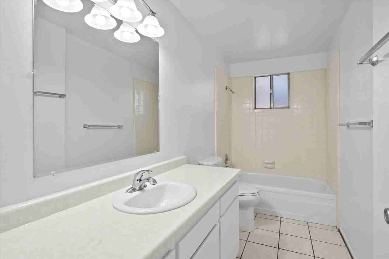 4525 E Bellevue St #A - Photo 3 of 18