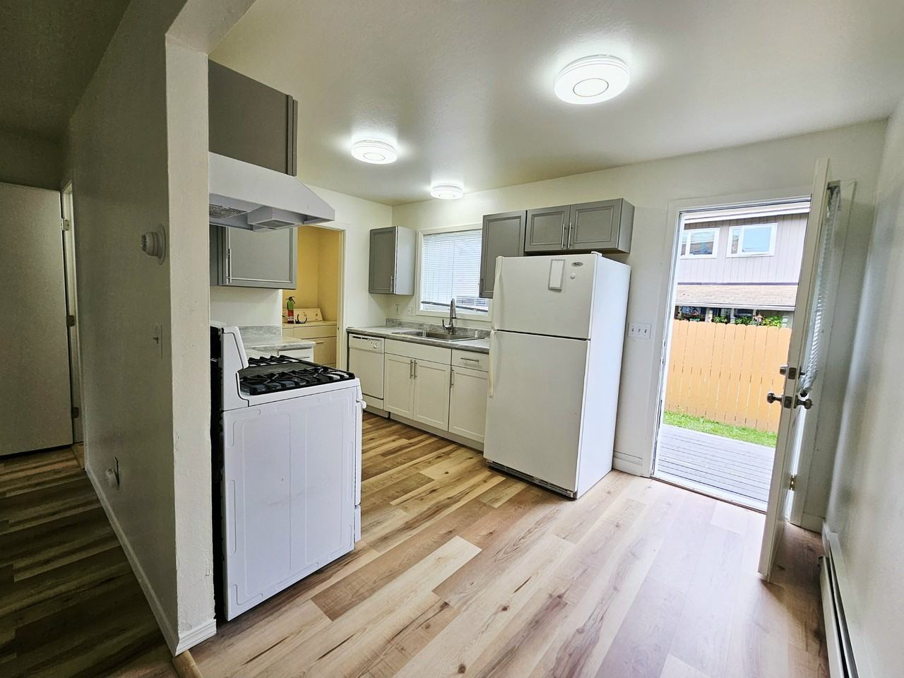 8011 E 16th Ave #D - Photo 6 of 19