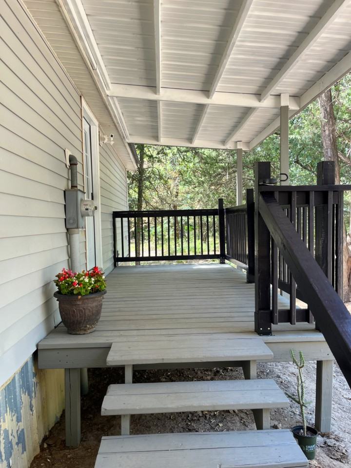 1038 Sandy Oaks Rd - Photo 4 of 24