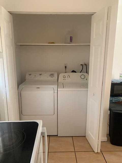 933 Francis St - Photo 5 of 9