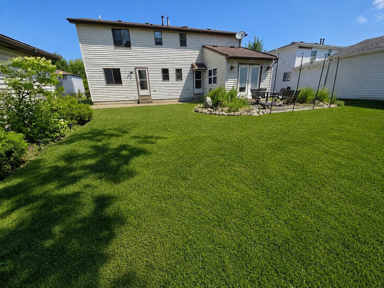 25 Jessica Ln - Photo 2 of 16