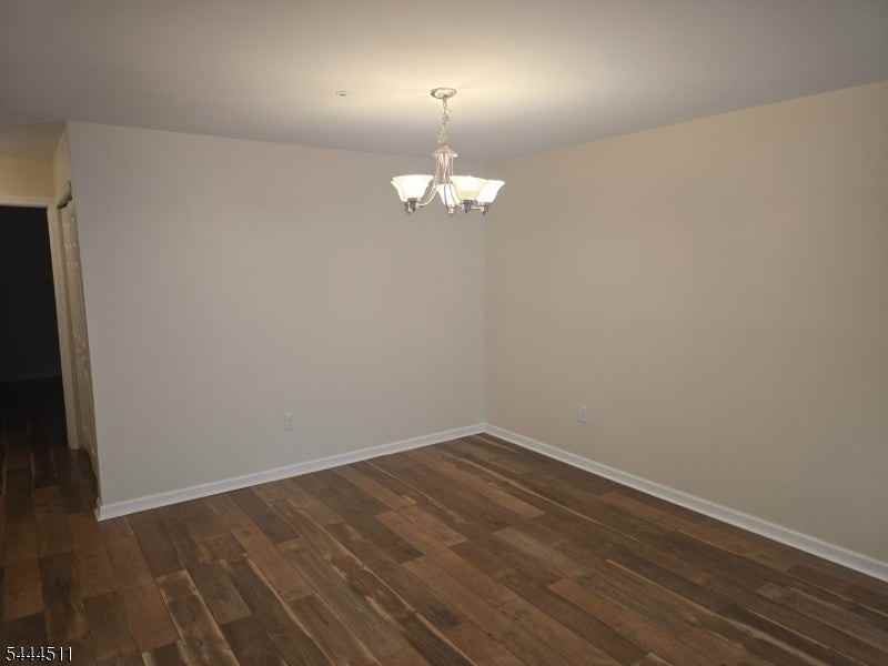 183 Potomac Dr - Photo 5 of 12