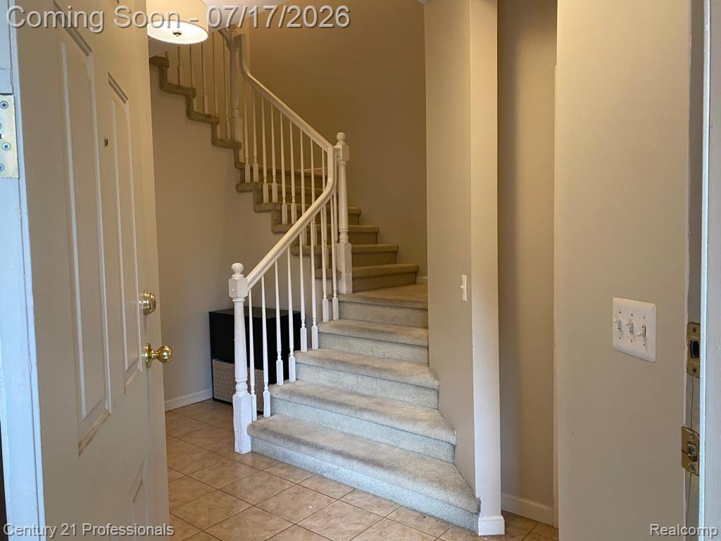 1083 Maya Court Court - Photo 2 of 21
