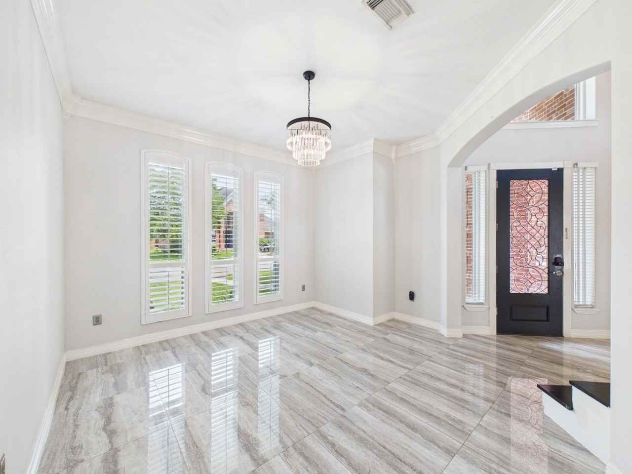 6206 Canyon Run Ct - Photo 6 of 44