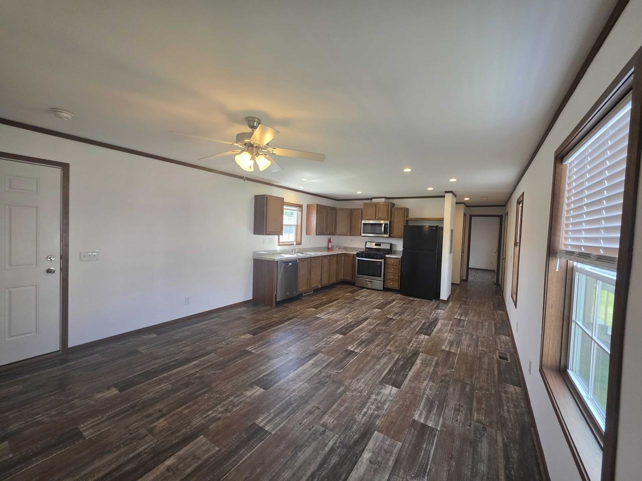 73 Meggan Dr #73 - Photo 3 of 40