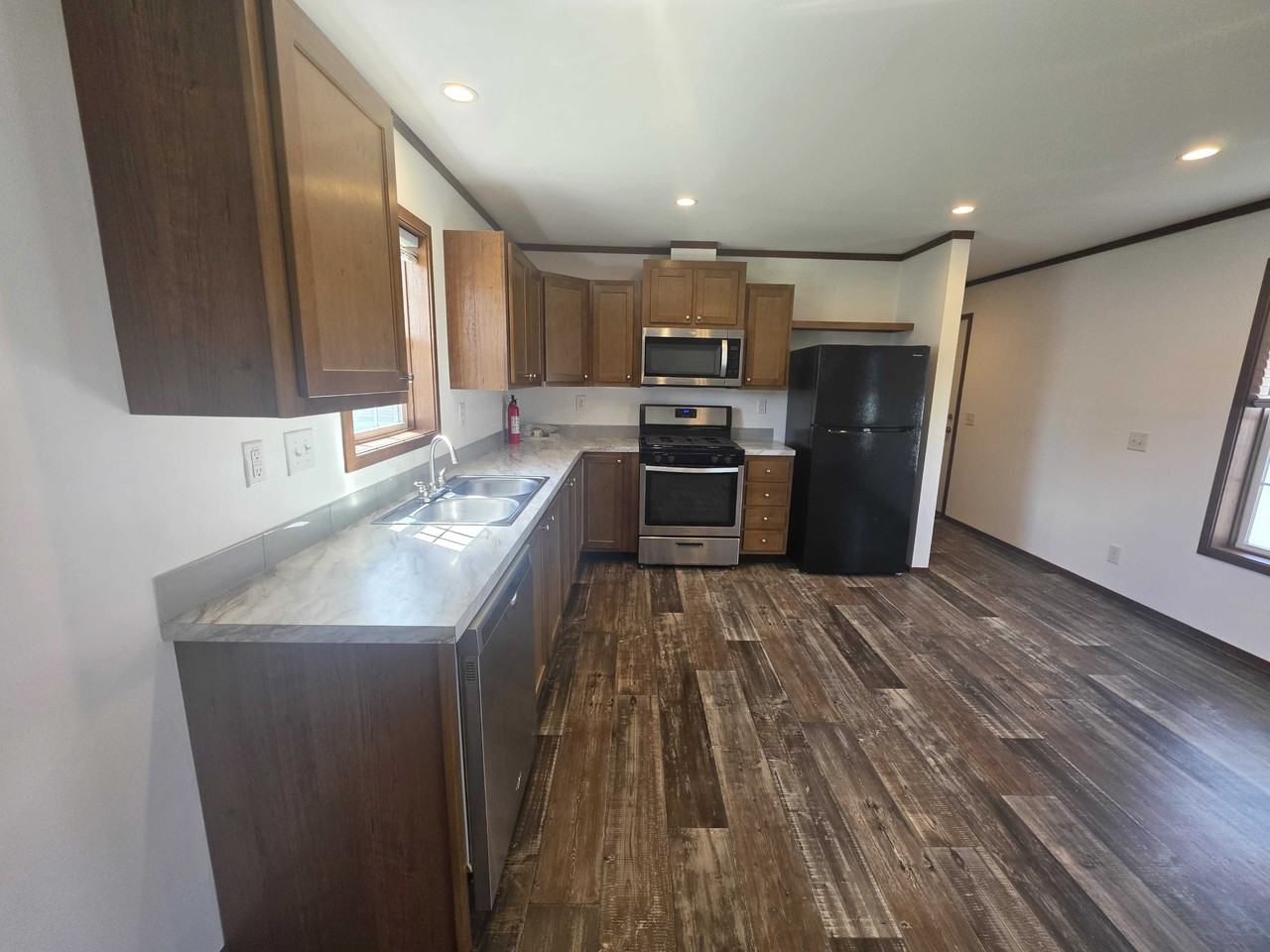 73 Meggan Dr #73 - Photo 5 of 40