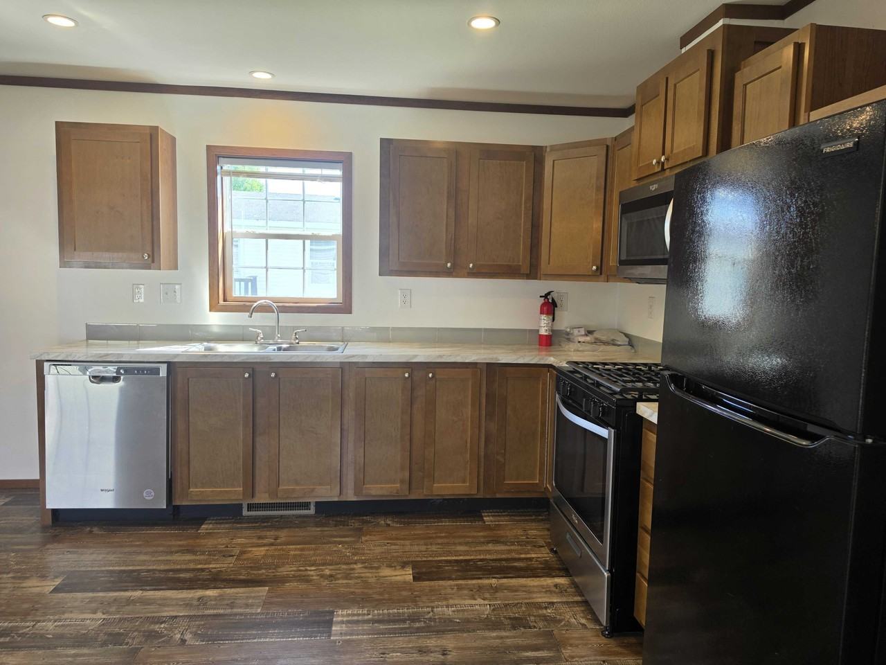 73 Meggan Dr #73 - Photo 6 of 40
