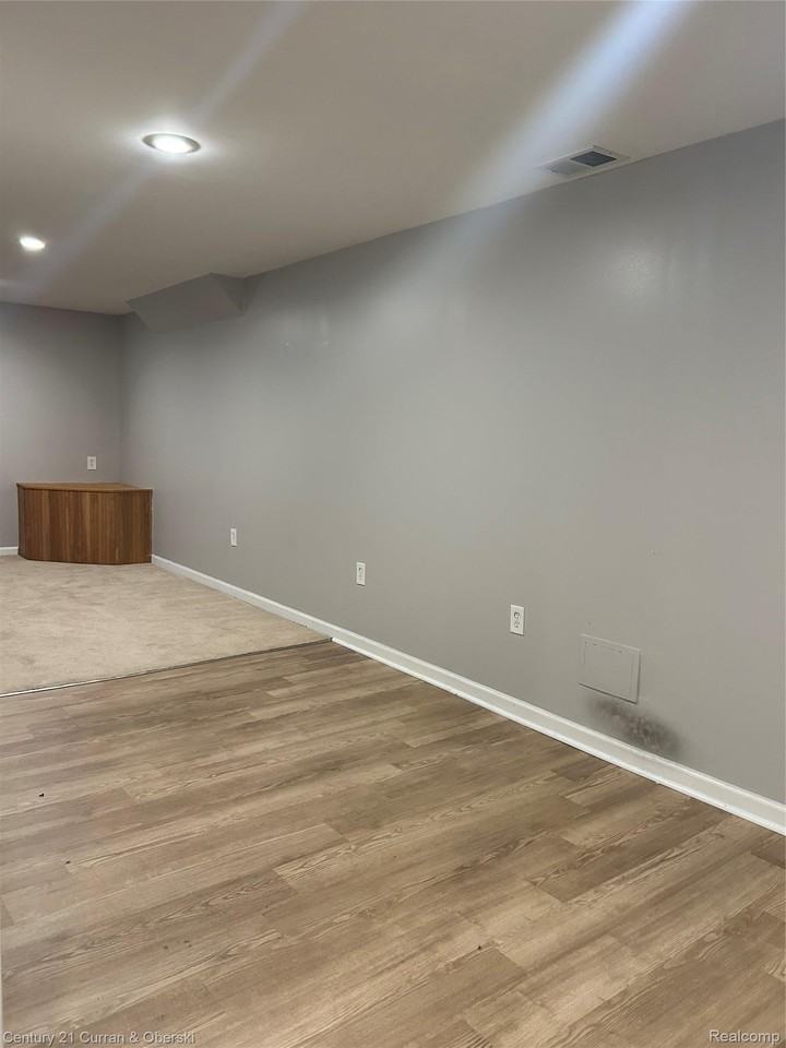 183 Legacy Park Cir - Photo 2 of 16