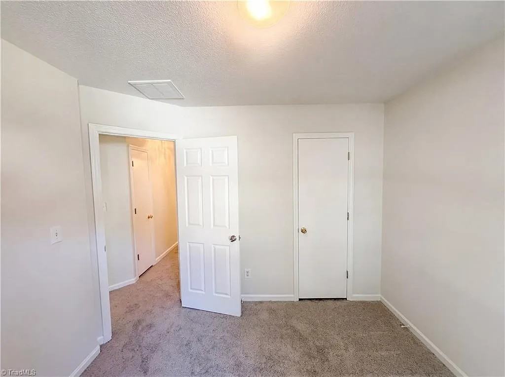 4234 Nestleway Court - Photo 6 of 11