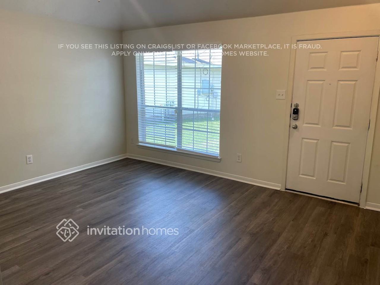 15911 Imperial Forest Ln - Photo 3 of 18