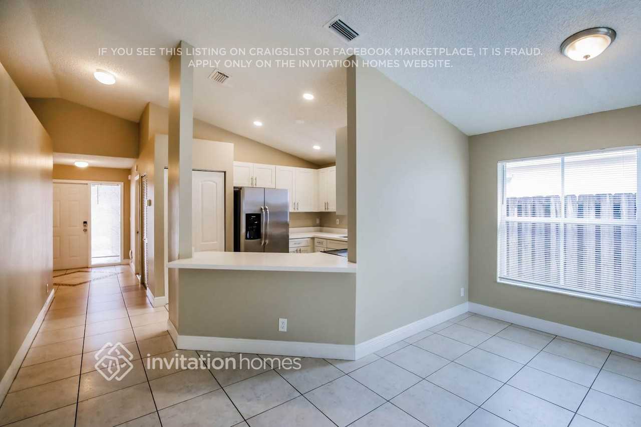 6249 Island Way - Photo 6 of 17