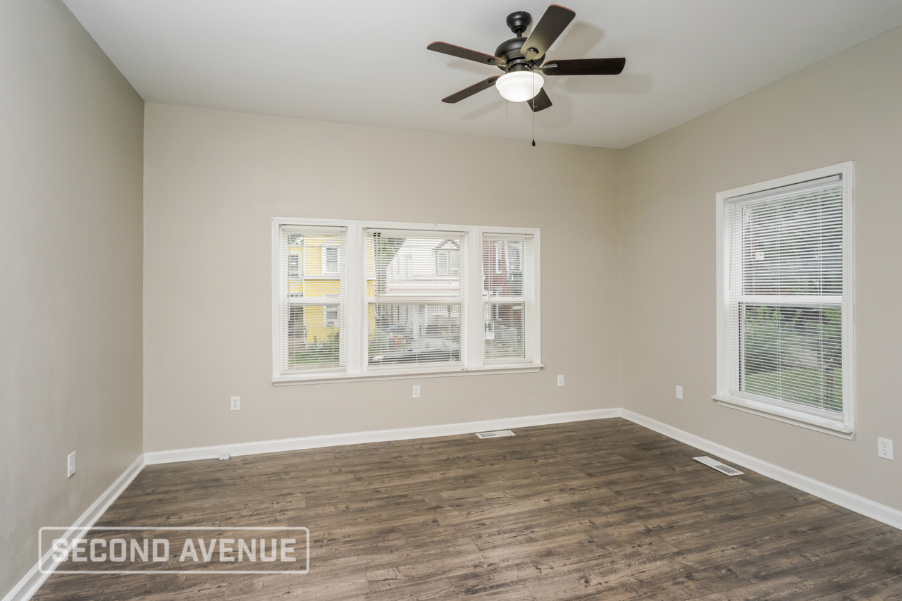 916 Fairbanks Ave - Photo 4 of 13