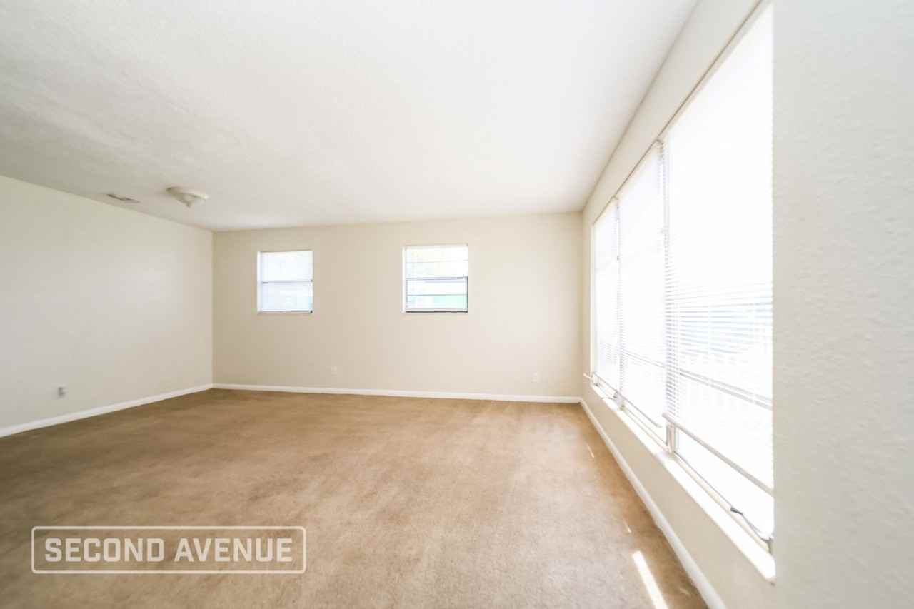 9561 Norfolk Blvd - Photo 7 of 25