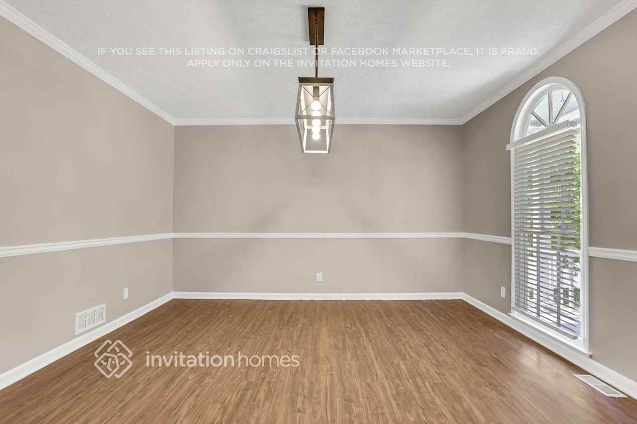 1201 Springmont Ct - Photo 4 of 29