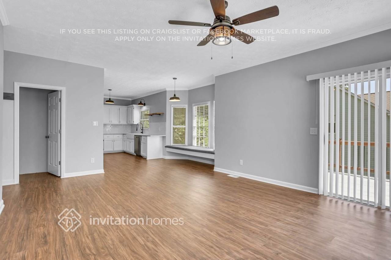 1201 Springmont Ct - Photo 7 of 29