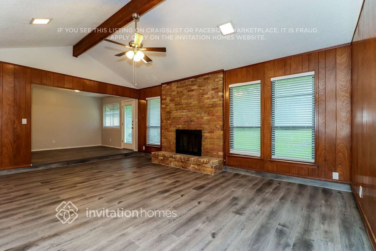 5411 Rimrock Ct - Photo 4 of 16