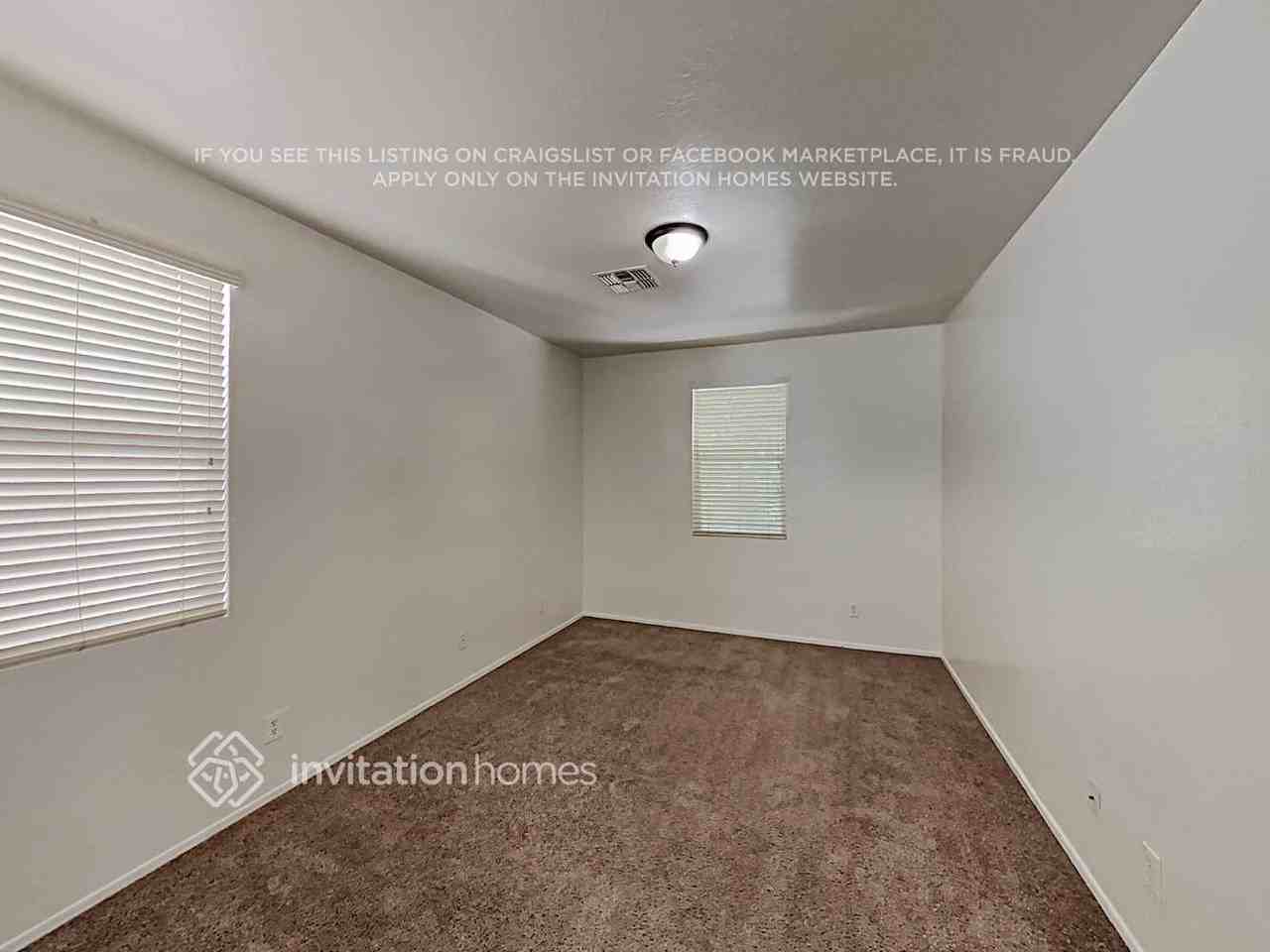 3036 S 101st Dr - Photo 7 of 12