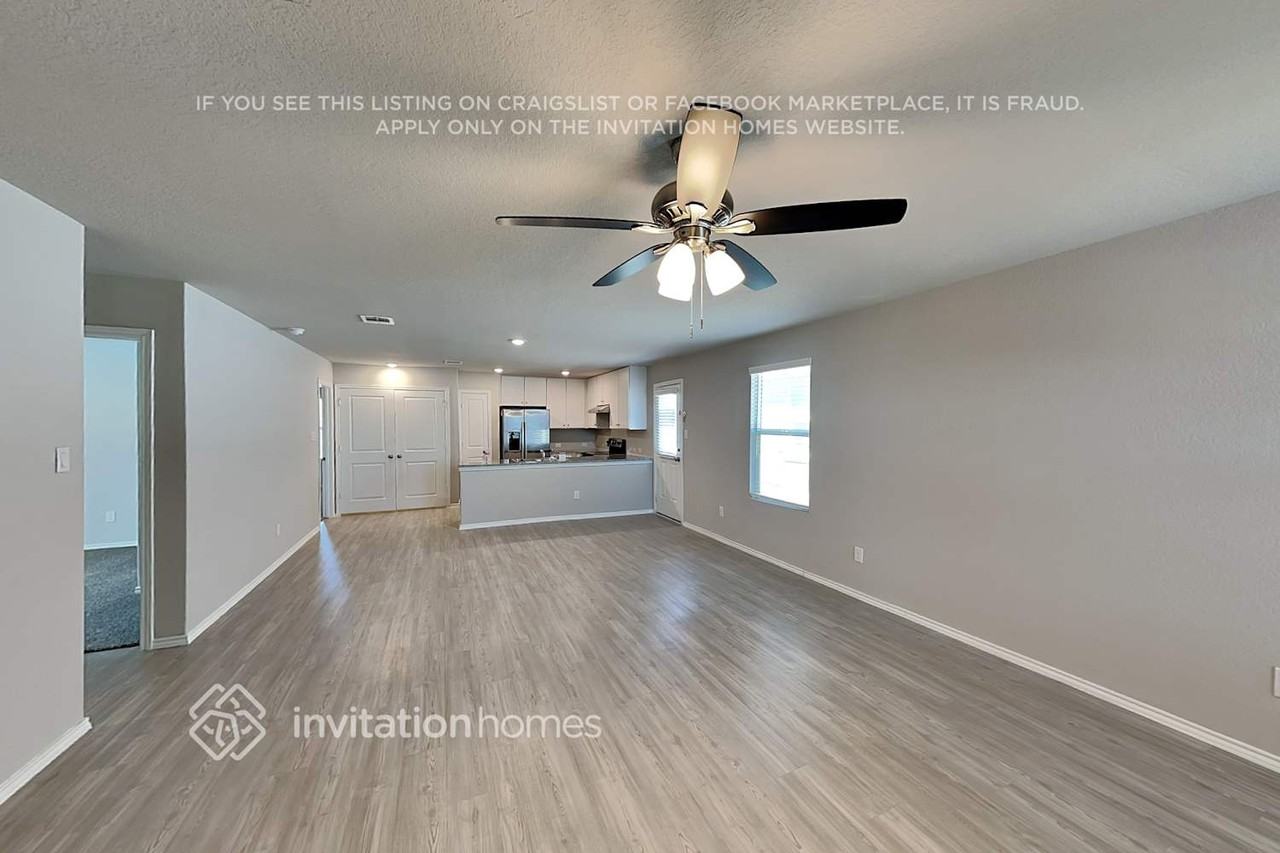 138 Pasadena Pl - Photo 3 of 18