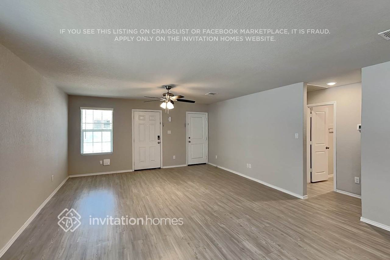 138 Pasadena Pl - Photo 4 of 18
