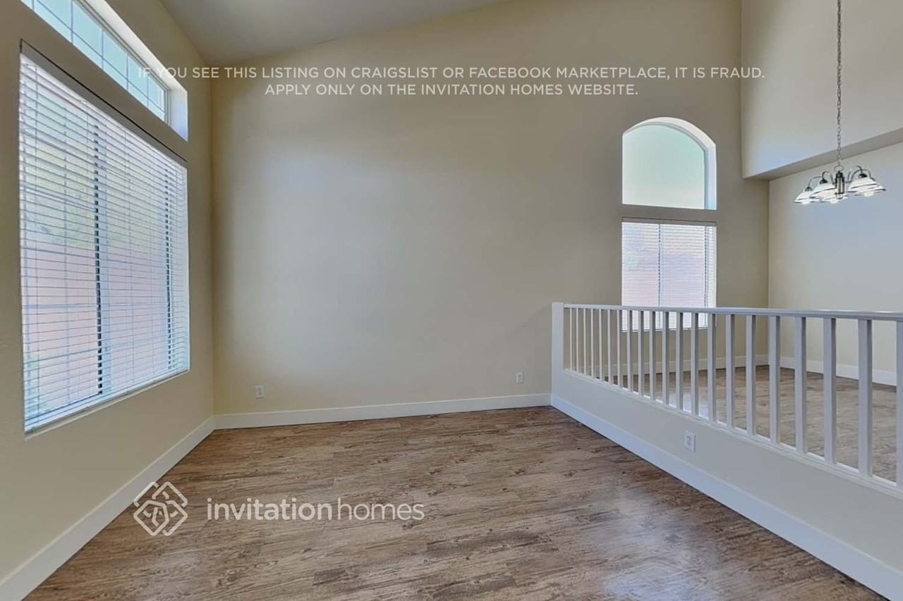 2745 Rebano St - Photo 4 of 21