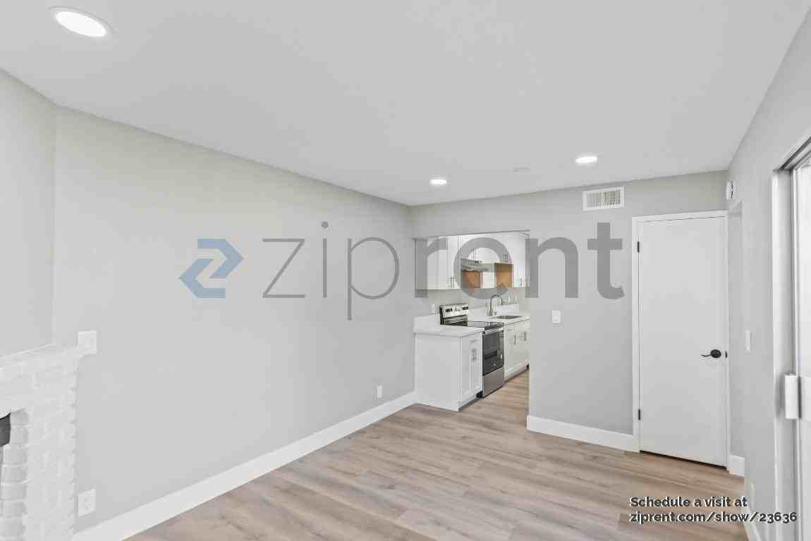 1804 Holland Dr - Photo 7 of 26